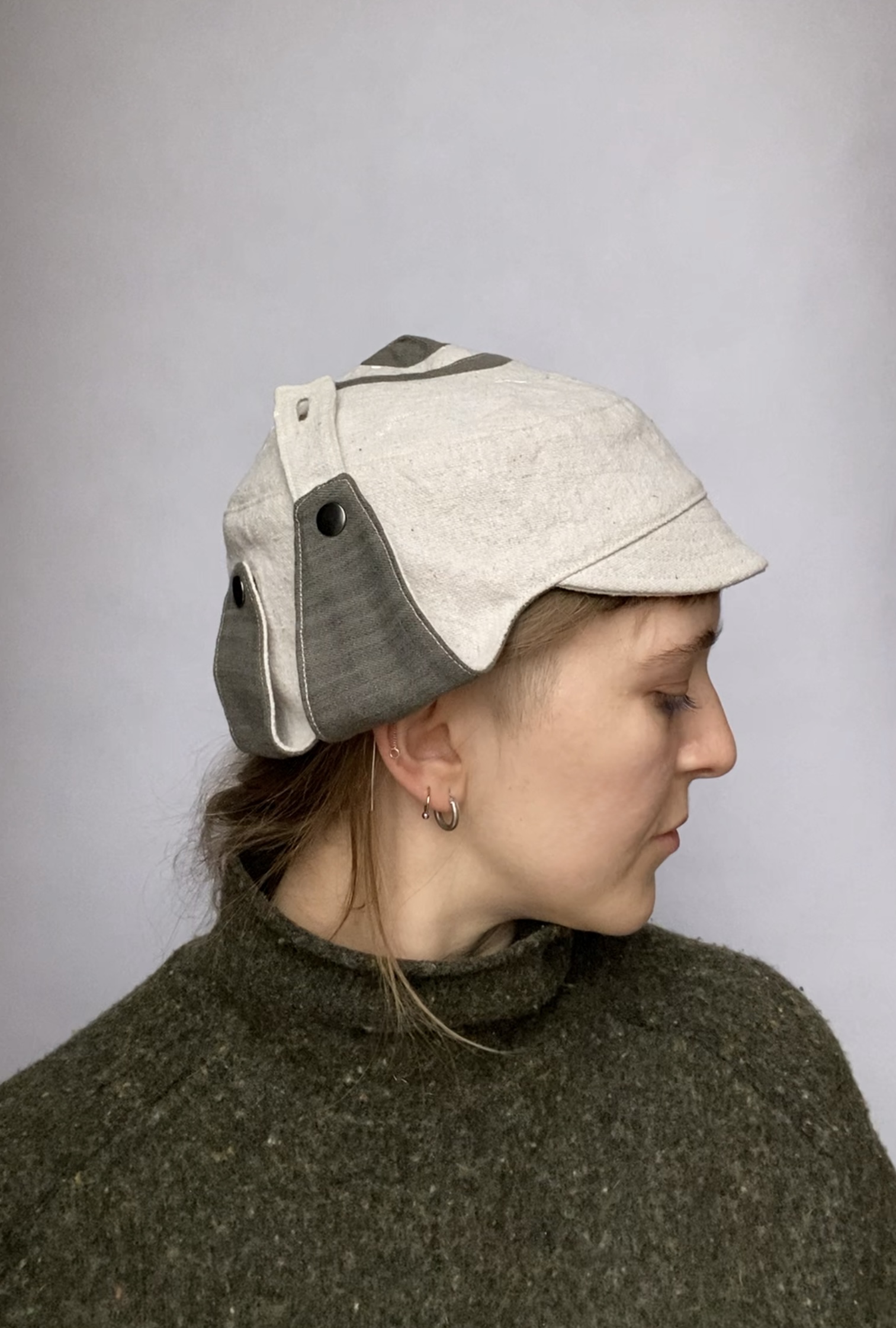 Grey and cream fabric aviator - Image 3