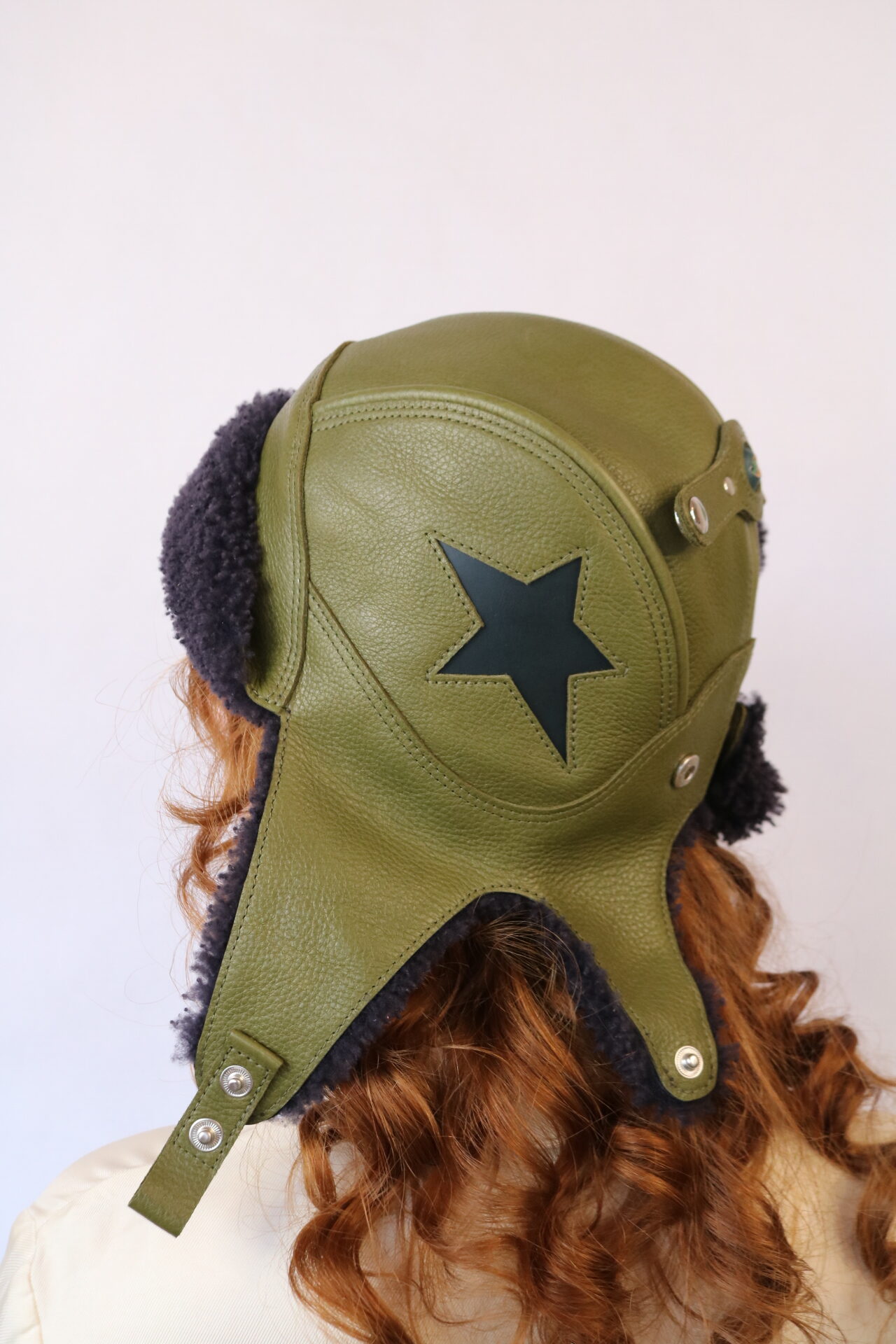 Green Aviator - Image 4